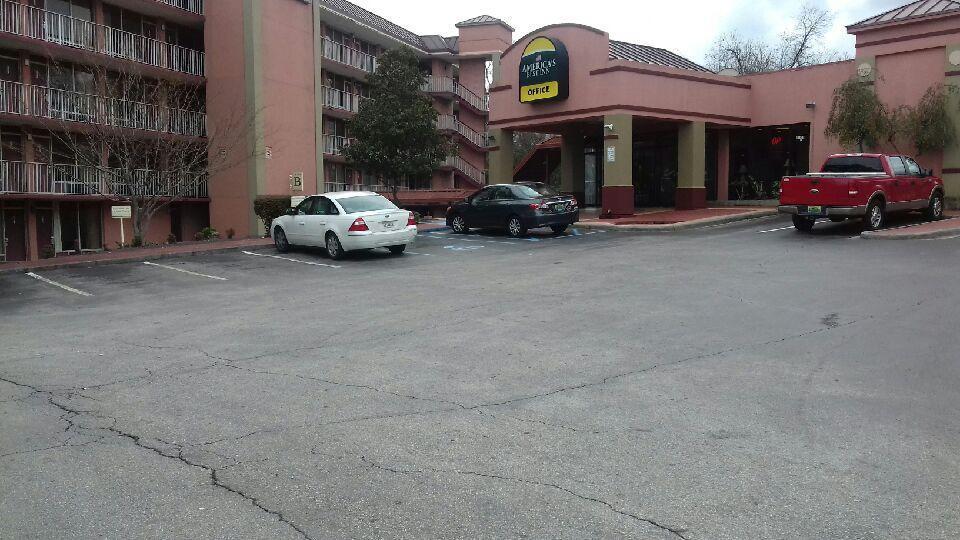 Budgetel Inn And Suites Birmingham Bagian luar foto