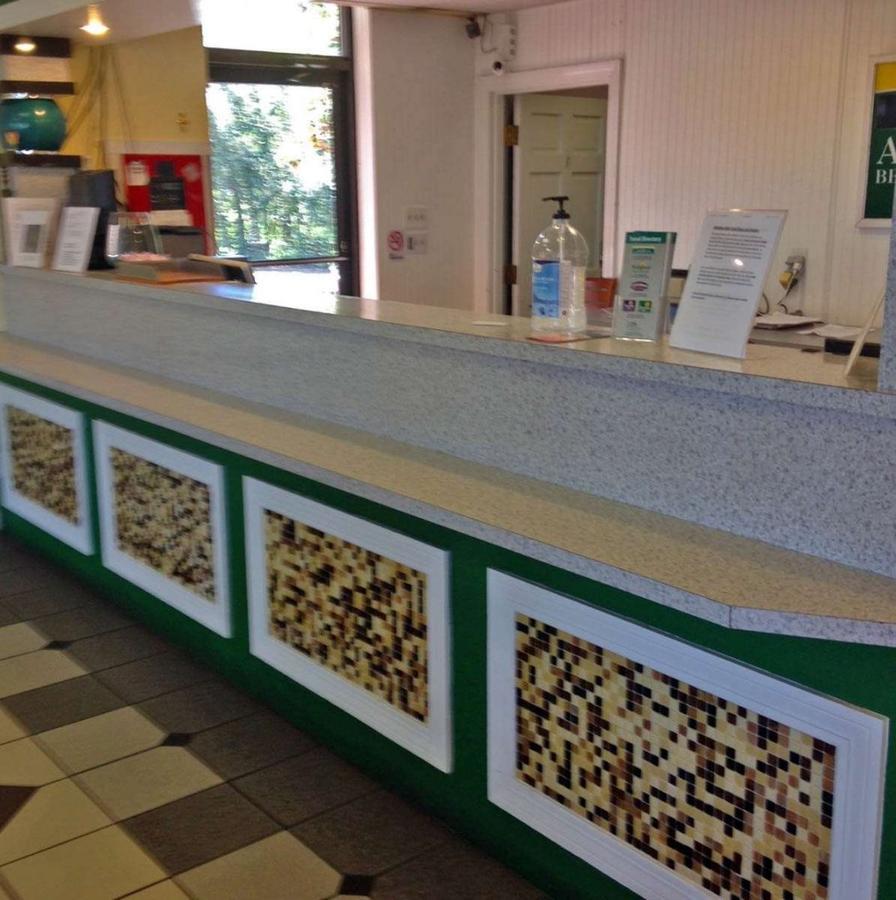 Budgetel Inn And Suites Birmingham Bagian luar foto
