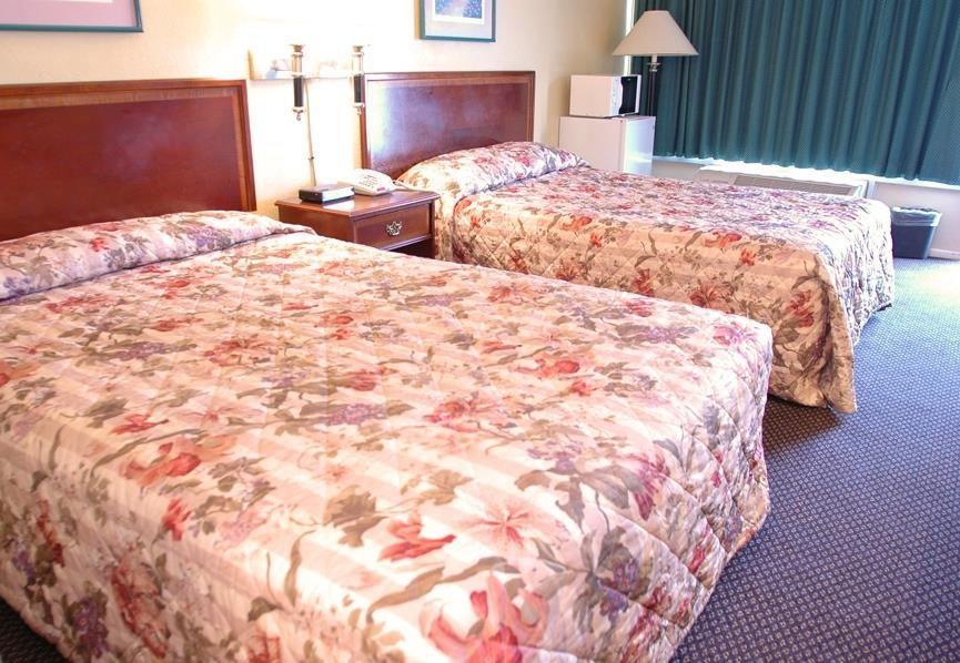 Budgetel Inn And Suites Birmingham Bagian luar foto