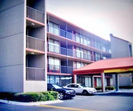 Budgetel Inn And Suites Birmingham Bagian luar foto